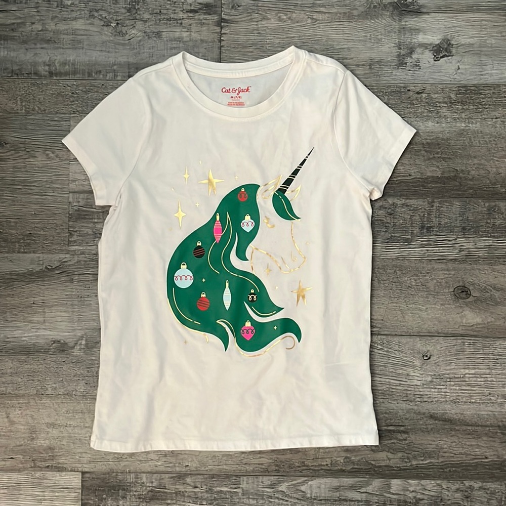 Cat & jack t-shirt